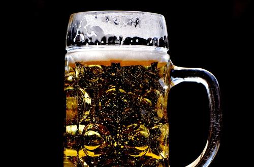 热点 | 全球最大啤酒商百威因认购不足或将取消在港IPO