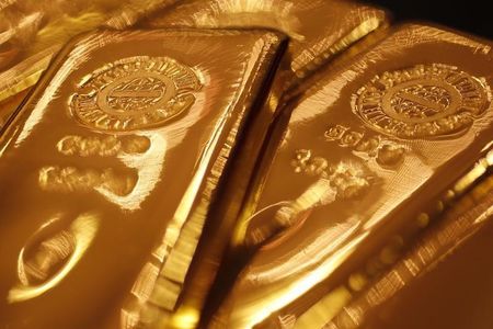 黄金亚盘：刷新六年新高后金价涨势停歇 英国黄金ETF大量购入黄金