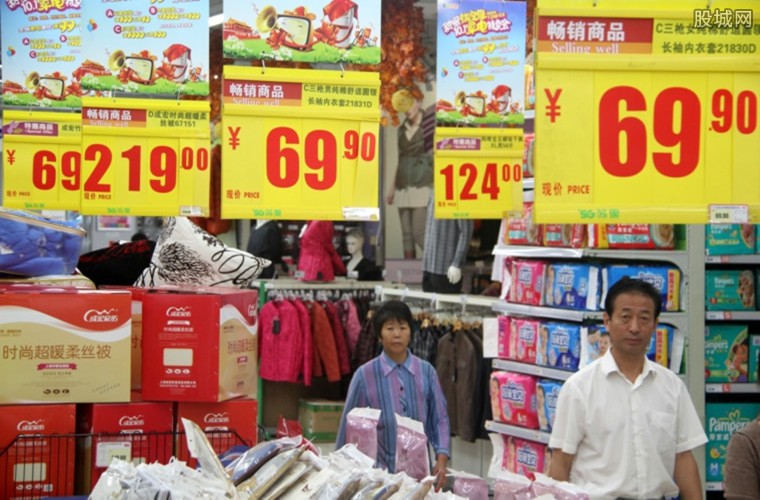 巨大人流涌现Costco上海店