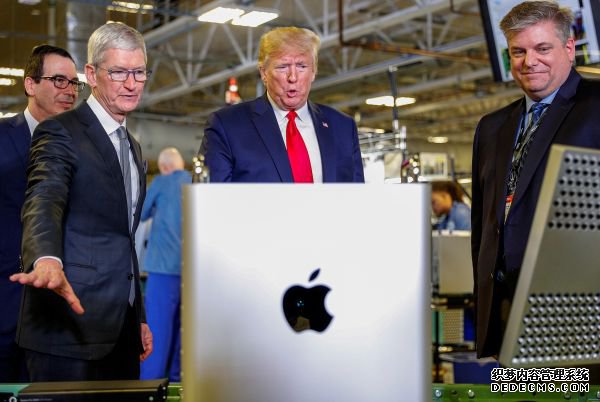 为了留住苹果美国工厂 特朗普考虑用关税拉关系