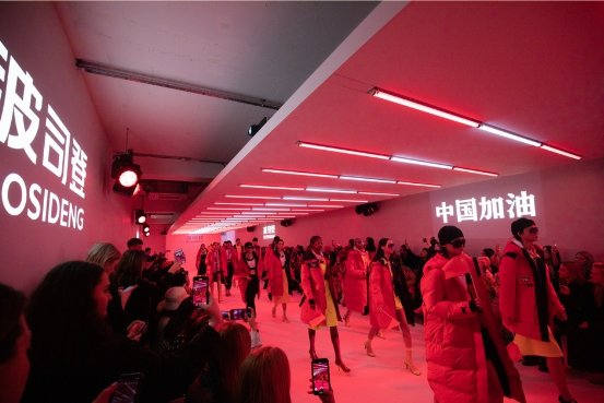 中国时尚为中国加油:波司登三亿捐赠后,惊艳伦敦时装周