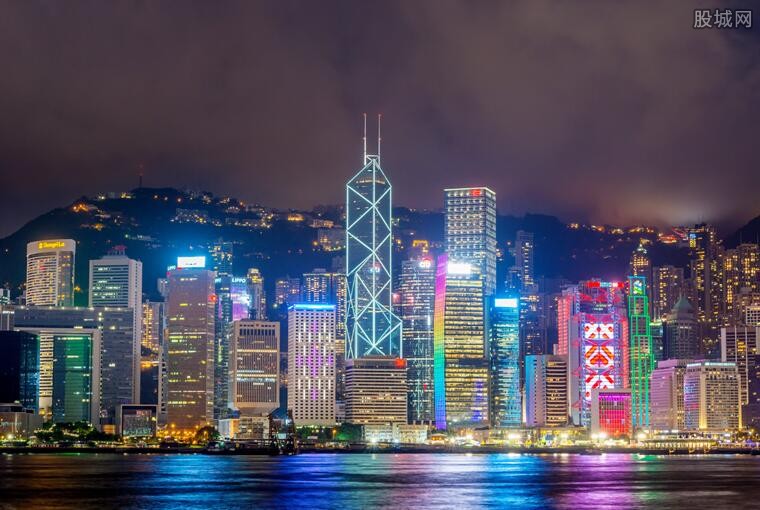 香港经济遭遇重创