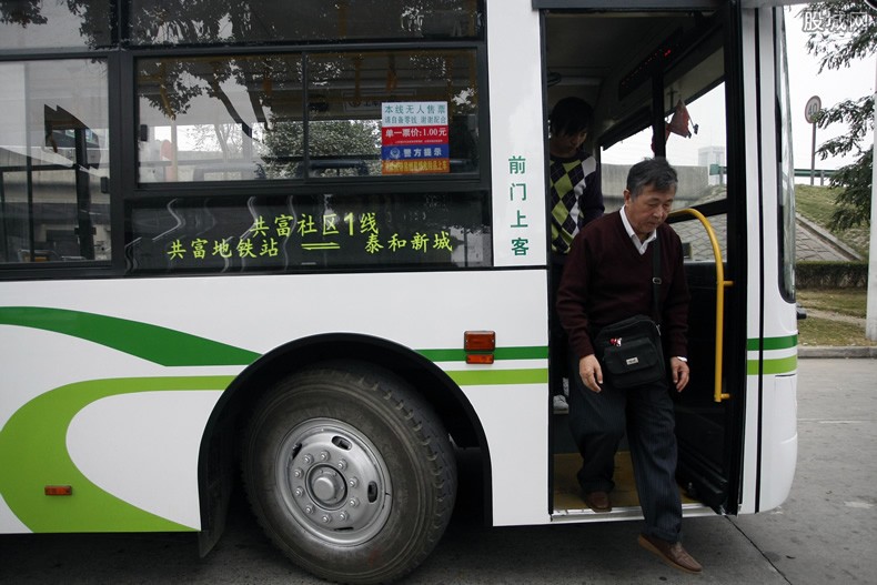 上海AI定制巴士 AI定制巴士价格也很便宜